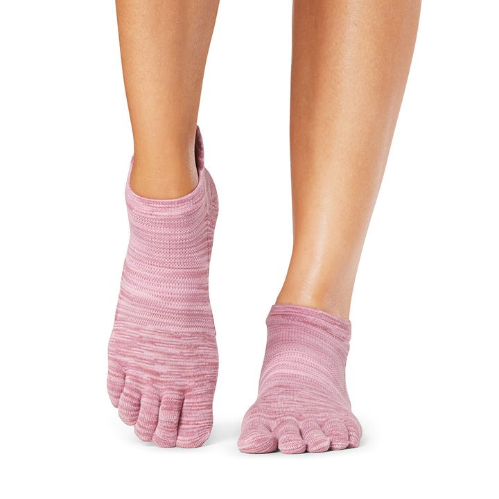# Full Toe Low Rise Grip Socks | Socks > Grip | ToeSox – ToeSox | Tavi | Vooray