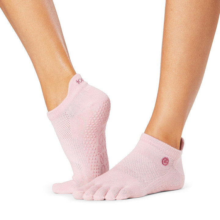 # Full Toe Low Rise Grip Socks | Socks > Grip | ToeSox – ToeSox | Tavi | Vooray