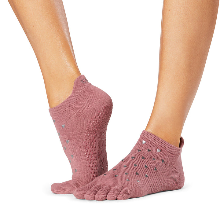 # Full Toe Low Rise Grip Socks | Socks > Grip | ToeSox – ToeSox | Tavi | Vooray