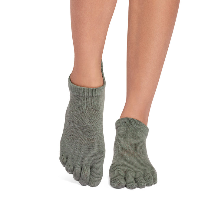 Full Toe Low Rise Grip Socks