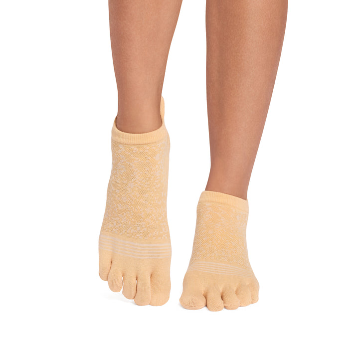 Full Toe Low Rise Tec Grip Socks